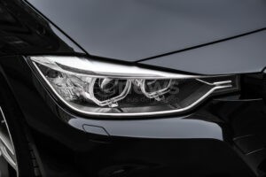 MÜNCHEN - 🚗 BMW-Rückruf wegen Feuergefahr! 136.500 deutsche Fahrzeuge betroffen - nur noch im Freien parken! 🔥