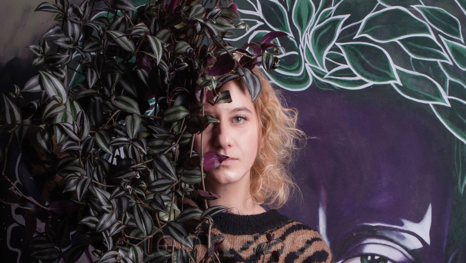 REGENSBURG - 🌹 Vernissage zur Ausstellung „Come Back As A Flower“ am Samstag (27.09.2025) in der Sigismundkapelle – Kunst, Begegnung und Inspiration ab 18 Uhr!