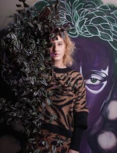REGENSBURG - 🌹 Ausstellung „Come Back As A Flower“ von Caroline Corleone: Vernissage am Samstag (27.09.2025), geöffnet vom 1. bis 18. Oktober in der Sigismundkapelle!