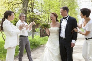 FÜRTH - 💍 Jetzt für die Heirats-Lotterie zur Kirchweih anmelden - Teilnahme bis 30. September, attraktive Preise und Ziehung am 11. Oktober! 🎁
