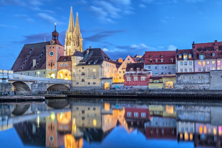REGENSBURG - 🖼 Ausstellungseröffnung „Im Mai ist der April vorbei“ am 29. September - 80 Jahre Kriegsende, Graphic Novel & Originaldokumente, Eintritt frei! 🕊