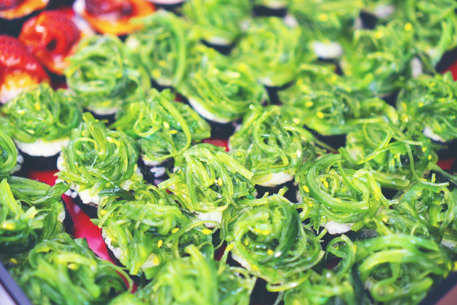 VEGANE ERNÄHRUNG - 🐟 Vegane Fischalternativen mit Algen: Jodgehalte schwanken, Kennzeichnung oft unklar - Tipps für gesunde Ernährung! 🧂