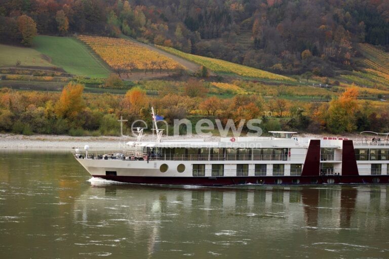 PASSAU - 🚢 Schwerer Umweltverstoß am Sonntagmorgen (28.09.2025) auf der Donau! Reederei verschmutzt Gewässer mit ungeklärtem Abwasser