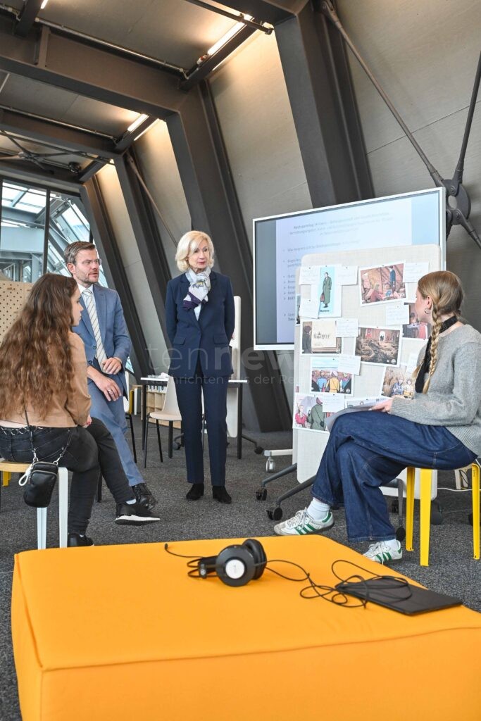 NÜRNBERG - 📚 Studienforum im Dokuzentrum am Dienstag (30.09.2025) wiedereröffnet! Drei moderne Seminarräume für Schulklassen und Besuchsgruppen nutzbar! 🏛