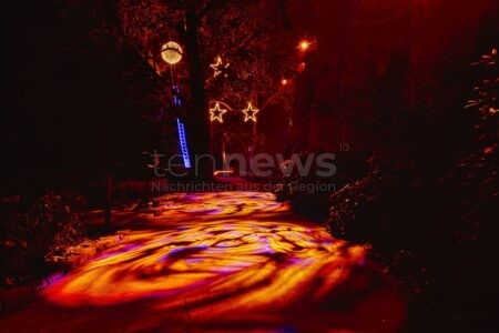 AUGSBURG - ✨ Christmas Garden ab (27.11.2025) im Zoo: Magischer Lichterglanz, Familientage, neue Highlights und Tickets ab 19,90 Euro! 🎟️