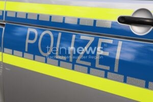 RENNERTSHOFEN - 💳 Diebstahl am Montag (08.12.2025) in Sporthalle! Jugendlicher (15) klaute Debitkarten aus Umkleide - auf Flucht gestellt! 🏃