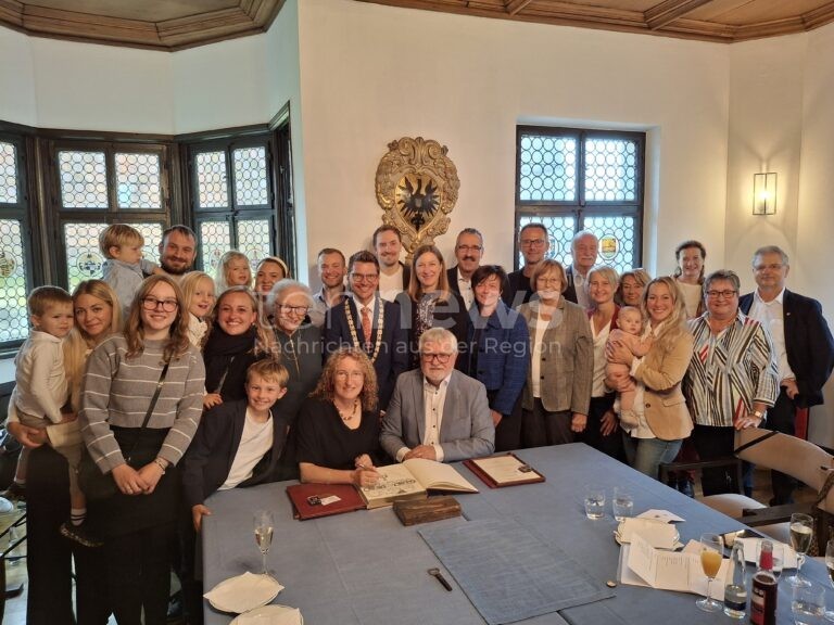 NÖRDLINGEN - 🎵 Elke und Kurt Moll am Freitag (26.09.2025) mit Ehrenbrief ausgezeichnet! Jahrzehntelanges Engagement für Musik und Kultur gewürdigt! 🏆