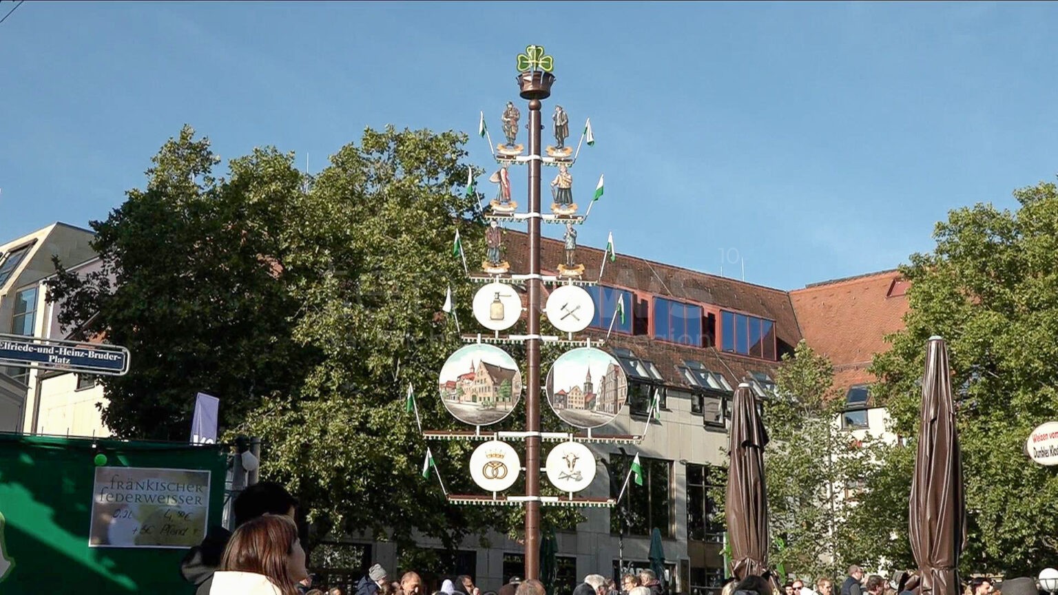 FÜRTH - 🚧 Erntedankfestzug bei Michaelis-Kirchweih am Sonntag (12.10.2025) ab 11 Uhr! Innenstadt gesperrt, Parkhäuser eingeschränkt, Busse umgeleitet! 🚌