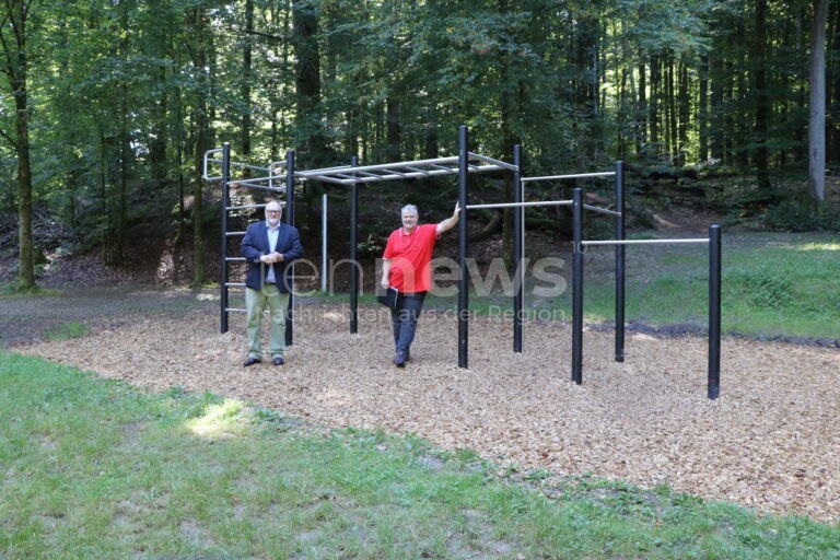 PASSAU - 💪 Erste Bauphase im Motorikpark Ingling abgeschlossen! Edelstahlgeräte ersetzen Holz - 50.000 Euro investiert, zweite Phase folgt noch dieses Jahr! 🏃
