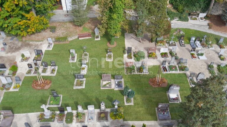 PASSAU - 🌿 Ilzstadtfriedhof mit neuer Grünfläche aufgewertet! 250 Quadratmeter Rasen verlegt und zwei Pflanzinseln angelegt! 🏞