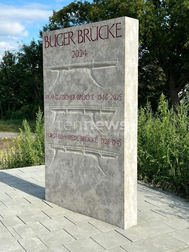 Ein Denkmal für drei Bauwerke: Bamberg enthüllt Gedenkstein zur Geschichte der Buger Brücke - tennews BAMBERG - 🏛️ Neuer Gedenkstein am Dienstag (21.10.2025) an der Buger Brücke enthüllt! Relief erinnert an drei Brückengenerationen seit 1928! 🌉