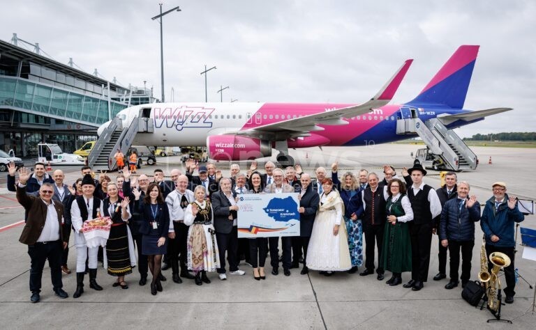 NÜRNBERG - ✈ Neue Direktflüge nach Rumänien: Wizz Air verbindet Nürnberg mit Temeswar und Kronstadt – Austausch und Reisen werden einfacher! 🌍