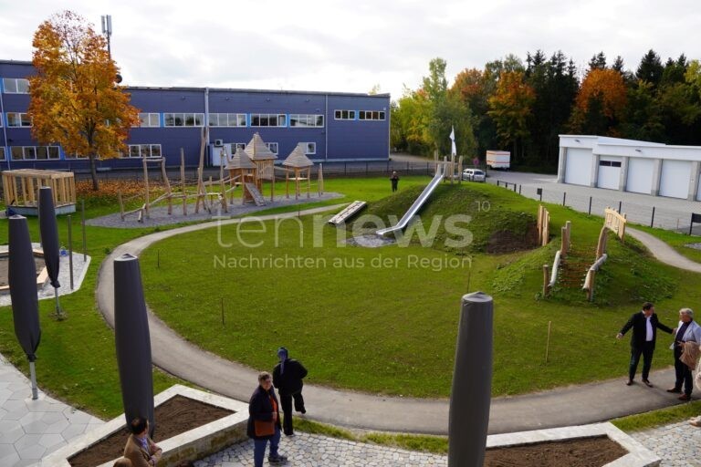 KAUFBEUREN - 🏠 Neues Kinderhaus am Samstag (18.10.2025) eingeweiht! 150 Plätze für Kinder auf 950 Quadratmetern geschaffen! 👶