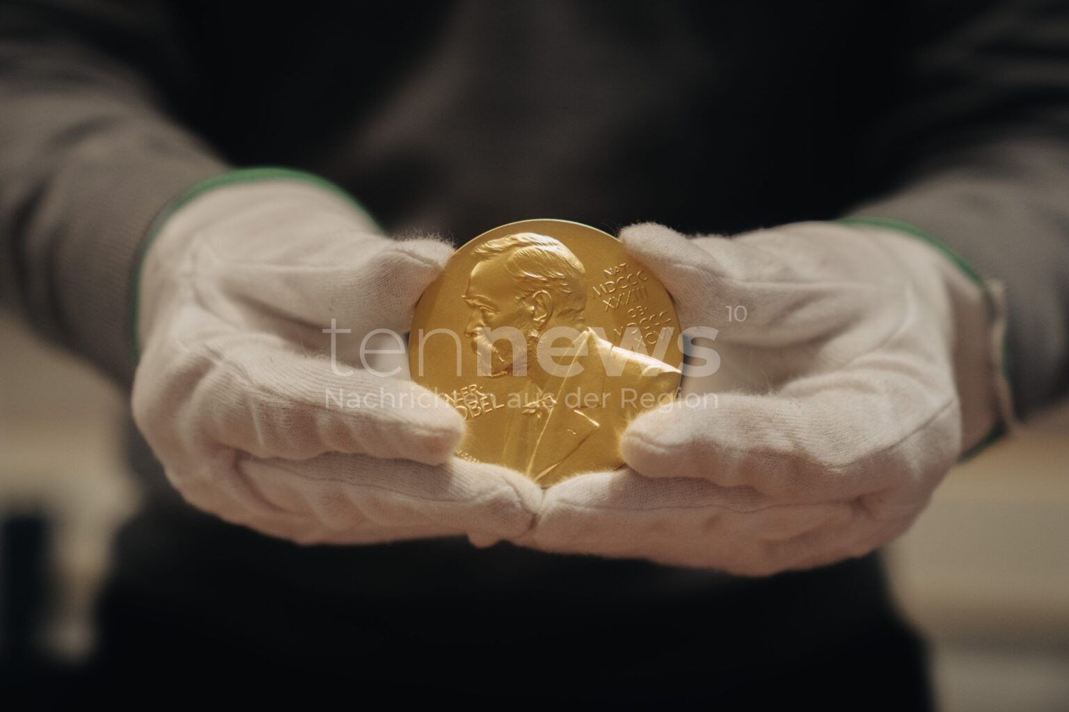 STOCKHOLM - 🏆 Nobelpreis für Chemie am Mittwoch (08.10.2025) vergeben! Drei Forscher für revolutionäre metallorganische Gerüstverbindungen ausgezeichnet! 🧪