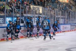 INGOLSTADT - 🏒 ERC Ingolstadt siegt am Freitag (17.10.2025) 7:4 gegen Nürnberg! Sechster Heimsieg in Folge im packenden Derby! ⚡
