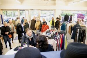 ERLANGEN - 🛍 Fundgrube nach Renovierung am Freitag (17.10.2025) wiedereröffnet! Boutique-Feeling zu Mini-Preisen in der Langfeldstraße! ✨