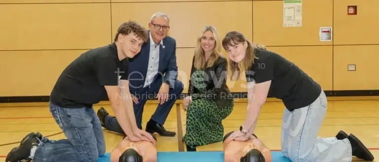 GEMÜNDEN AM MAIN - ❤ Start der Wiederbelebungs-Offensive! Bayerns Lehrkräfte lernen Leben retten und bilden Schüler aus! 🚑