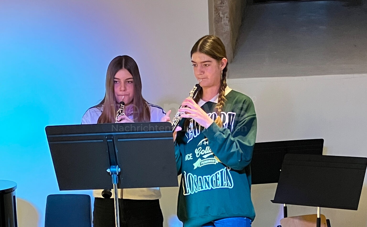 Neumarkt in der Oberpfalz: Musikschule lädt zur „Open Stage“ ein - auch spontane Auftritte möglich! - tennews NEUMARKT IN DER OBERPFALZ - 🎵 "Open Stage" am Donnerstag (30.10.2025)! Musikschule lädt zur offenen Bühne - spontane Anmeldung möglich! Eintritt frei! 🎤