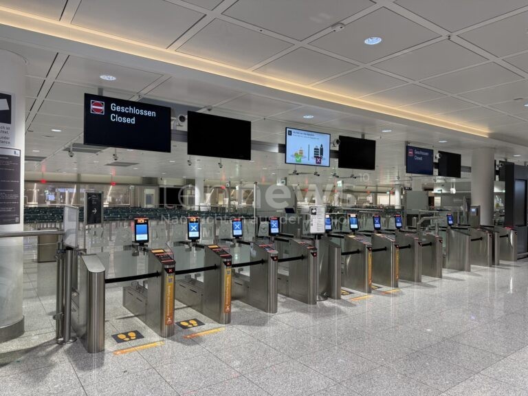 FLUGHAFEN MÜNCHEN – ✈ Drohnen-Alarm am Freitag (3.10.2025): Flugbetrieb gestoppt, Tausende Passagiere stranden, Flüge gestrichen. 🚨