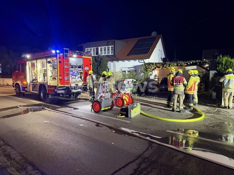 SCHROBENHAUSEN - 🔥 Bei einem Kellerbrand am Sonntagmorgen (12.10.2025) erlitten zwei Personen leichte Verletzungen. Putztuch fängt Feuer 🚒