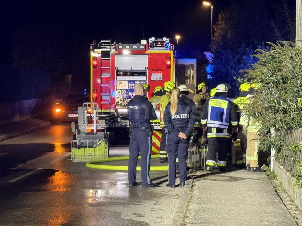 Zwei Verletzte bei Wohnhausbrand - Putztuch im Keller fängt Feuer! - tennews SCHROBENHAUSEN - 🔥 Bei einem Kellerbrand am Sonntagmorgen (12.10.2025) erlitten zwei Personen leichte Verletzungen. Putztuch fängt Feuer 🚒