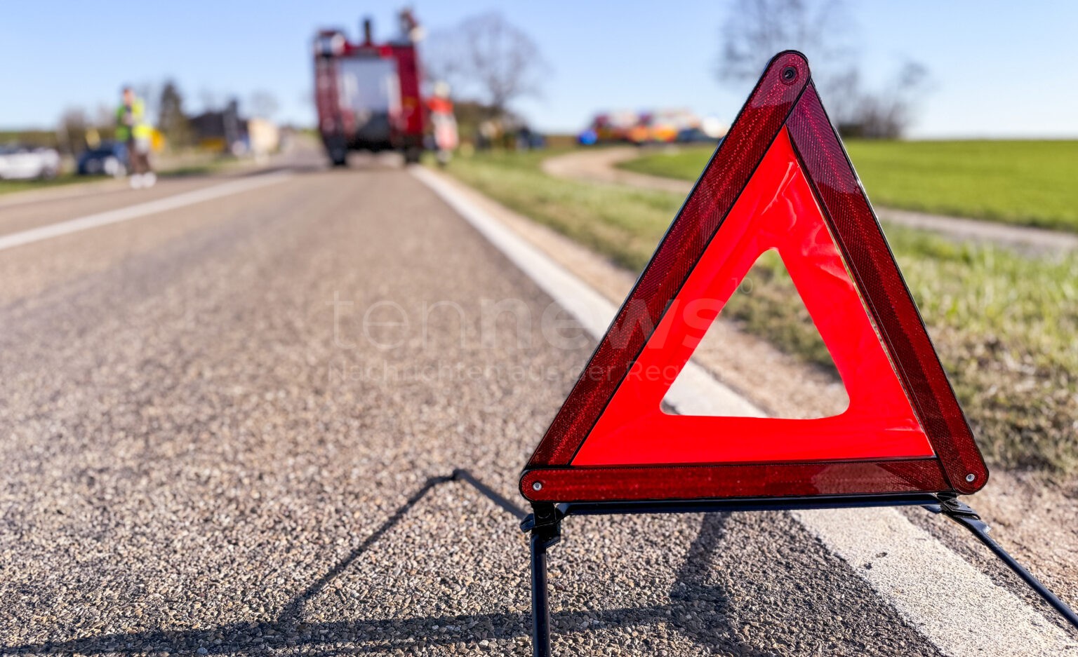 🚑 ST2191 BEI HOLLFELD – Vorfahrt missachtet: Drei Schwerverletzte am Sonntag (12.10.2025), Totalschaden über 60.000 Euro, Straße gesperrt. 🚧