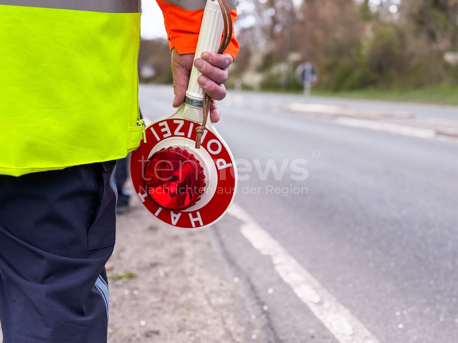 A3 BEI ERLANGEN - 🚛 Kleintransporter am Montag (20.10.2025) um 44% überladen! Rumänischer Fahrer ohne gültigen Führerschein erwischt! 🚨