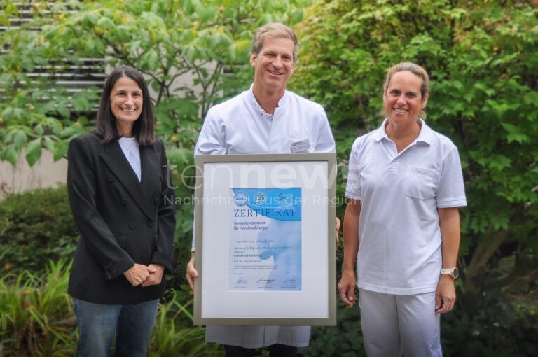 BAD AIBLING - 🏥 RoMed Klinik erhält erneute Zertifizierung als Kompetenzzentrum für Hernienchirurgie! Moderne MILOS-Technik und unter 1% Komplikationen! ✅