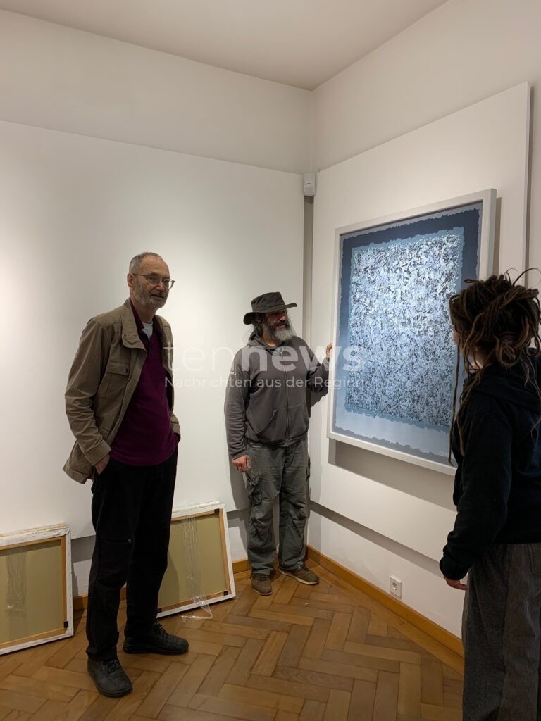 SCHROBENHAUSEN - 🎨 Künstlergespräch & Matinée zur Sig Fabig-Ausstellung: Freier Eintritt, Rundgang & Dialog am 19.10. im Pflegschloss! 🖼