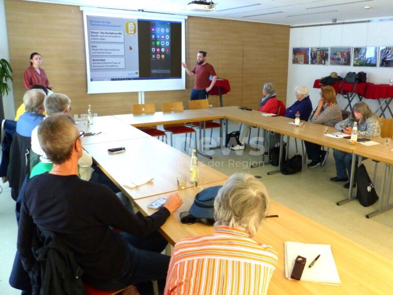 NEUMARKT IN DER OBERPFALZ - App-Workshop für Senioren am Dienstag (11.11.2025)! Mehrgenerationenhaus zeigt kostenlos Installation von Apps auf Android-Geräten!