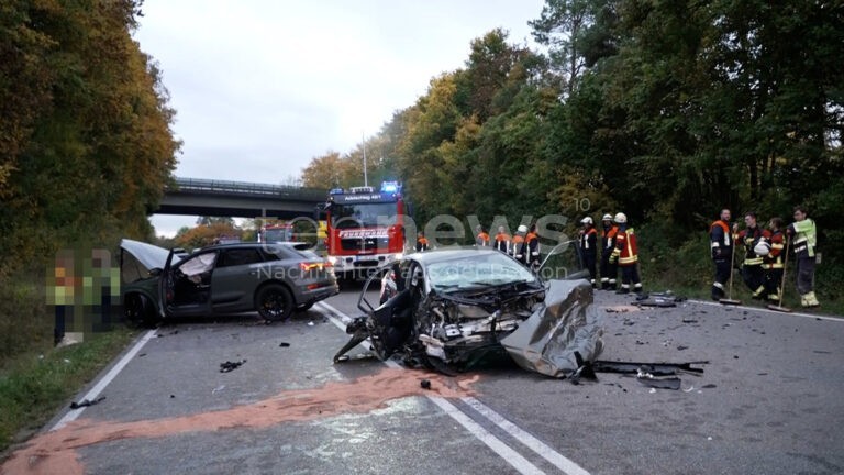 🚑 B13 BEI PIETENFELD – Audi gerät in den Gegenverkehr: Frontalcrash am Donnerstag (16.10.2025), zwei Schwerverletzte, Beifahrer eingeklemmt. 🚒