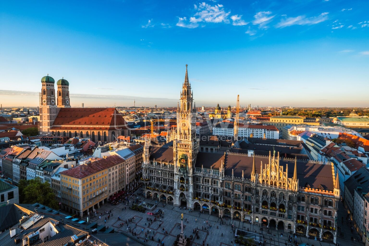 Mann treibt leblos in Brunnen vor der Bayerischen Staatskanzlei: Strömungsretter in München im Einsatz