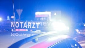 PFAFFENHOFEN AN DER ILM - 🚨 Schwerer Verkehrsunfall auf Staatsstraße 2232 am Donnerstag (30.10.2025)! VW-Fahrer eingeklemmt - Feuerwehr befreit Verletzten! 30.000 Euro Schaden! 🚑