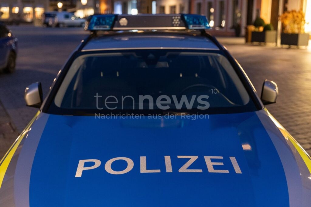 REGENSBURG - 🚛 Bootsanhänger um 142% überladen am Sonntag (19.10.2025)! Rumäne fährt ohne gültigen Führerschein auf A3! 🚨