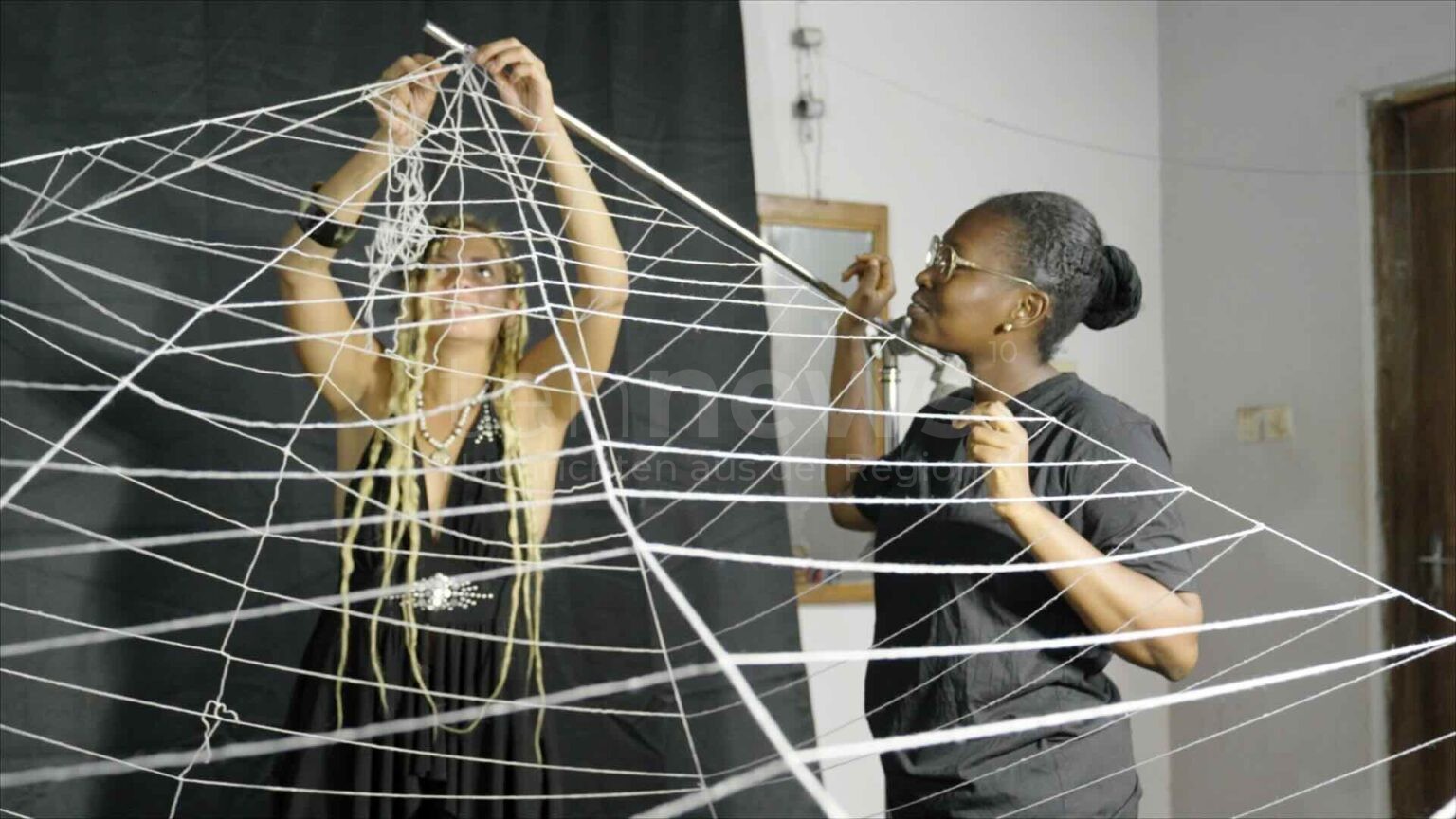 NÜRNBERG - 🎬 Togo-Kultur in Nürnberg ab Mittwoch (15.10.2025)! Filmvorführung im Filmhaus und Foto-Ausstellung von Lina Mensah! 📸