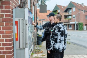 DONAUWÖRTH - Aufbruchsversuch in der Nacht auf Freitag (24.10.2025)! Täter versuchen Zigarettenautomat aufzuhebeln - wurden wohl gestört!