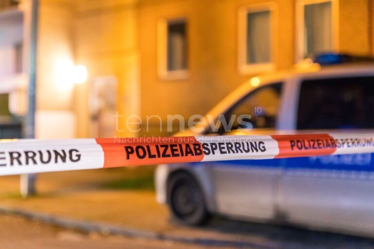 🚗 ROSENHEIM – Mit Auto ins Café gekracht am Dienstag (14.10.2025): Alkoholtest positiv, Verletzte, hoher Schaden, Kran-Bergung, Ermittlungsverfahren. 🚨