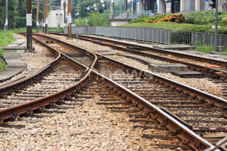 AUGSBURG - ⚠️ Wegen Bauarbeiten: In der Nacht von Dienstag (27.10.2025) auf Mittwoch Zugausfälle zwischen Augsburg und Weilheim - Ersatzbusse im Einsatz! 🚌
