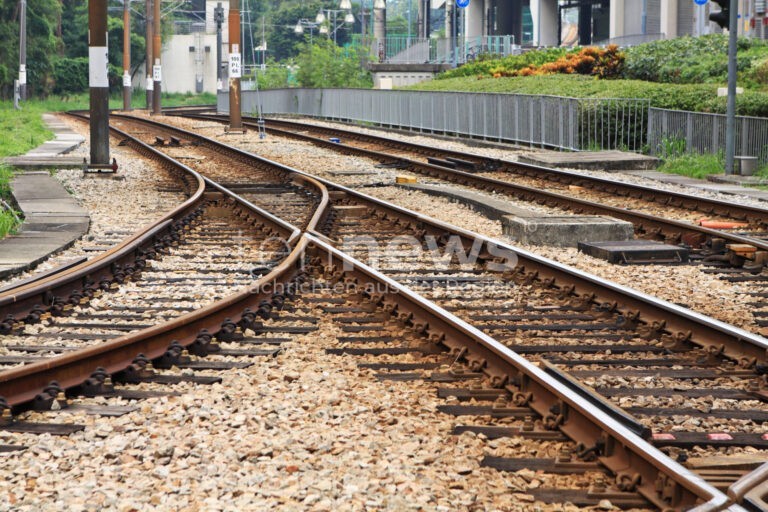 AUGSBURG - ⚠ Wegen Bauarbeiten: In der Nacht von Dienstag (27.10.2025) auf Mittwoch Zugausfälle zwischen Augsburg und Weilheim - Ersatzbusse im Einsatz! 🚌