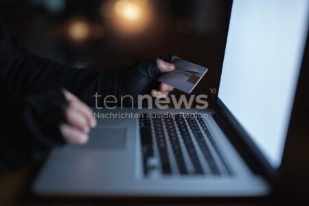 EICHSTÄTT - 💰 Online-Trading-Betrug kostet 58-Jährigen 130.000 Euro! KI-Chatbots täuschen Anleger in falschen Trading-Apps! 🤖