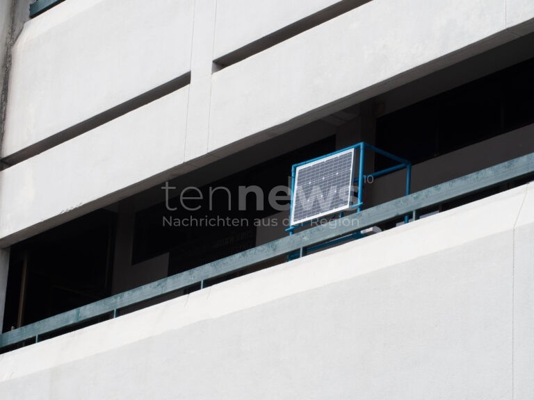 NÜRNBERG - ☀ Kostenloser Online-Vortrag am Dienstag (21.10.2025) über Balkonsolaranlagen! Strom einfach selbst machen und Kosten senken! 💡