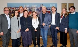 MÜNCHEN - Stadt holt am Montag (13.10.2025) Israel-Flagge am Rathaus ein! Nach Freilassung der letzten Geiseln "vorsichtig optimistisch" für Frieden!