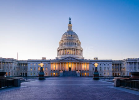USA – 🏛️ Regierungs-Shutdown seit Mittwoch (01.10.2025): Haushaltsstreit legt Bundesbehörden lahm, Millionen betroffen – politische Blockade. 🇺🇸