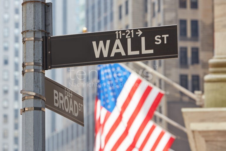 WASHINGTON - 💥 Handelskrieg eskaliert am Freitag (10.10.2025) erneut! Trump kündigt 100 Prozent Zölle gegen China an - US-Börse stürzt ab! 📉