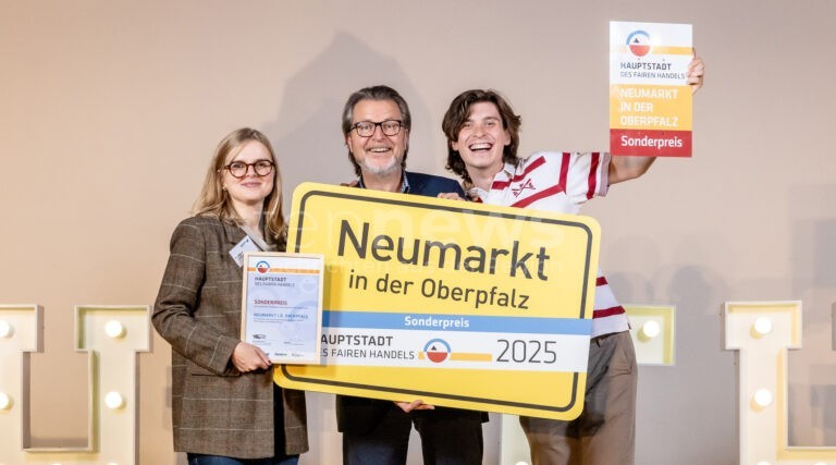 NEUMARKT IN DER OBERPFALZ - 🏆 Große Freude am Montag (03.11.2025) über Sonderpreis: Neumarkter Weltladen erhält Auszeichnung für Fairtrade-Engagement! 🌍