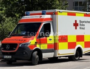 BIBURG - 🚴 Tragischer Verkehrsunfall am Freitag (31.10.2025) gegen 13 Uhr! Radfahrer (86) bricht am Friedhof zusammen - Reanimation erfolglos! 💔