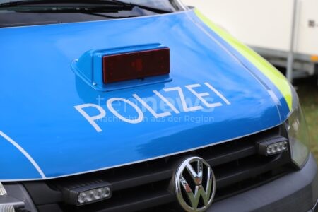 KARLSFELD / MÜNCHEN - 🔍 14-Jährige seit Sonntag (02.11.2025) verschwunden! Vermisste aus Karlsfeld möglicherweise in München unterwegs - Zeugen gesucht! 🚨