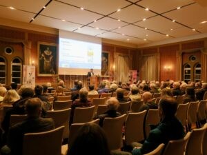 PFAFFENHOFEN AN DER ILM - ♨️ 100 Bürger beim Wärmepumpen-Infoabend am Dienstag (04.11.2025)! Förderung bis 70 Prozent möglich! 🏠