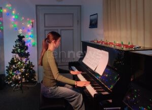 SCHROBENHAUSEN - 🎹 Klavierabend am Mittwoch (26.11.2025) im Pavillon der Musikschule! "Herbstfantasie - Blättertanz" mit jungen Talenten! 🎼