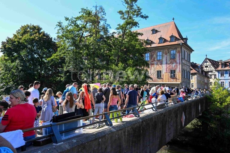 BAMBERG - 🎯 Rekord-Jahr für Jugendarbeit 2025! 1.616 Ferienplätze gebucht, 2.200 digitale Pässe verkauft und 361 Kids beim Flohmarkt! 🎪